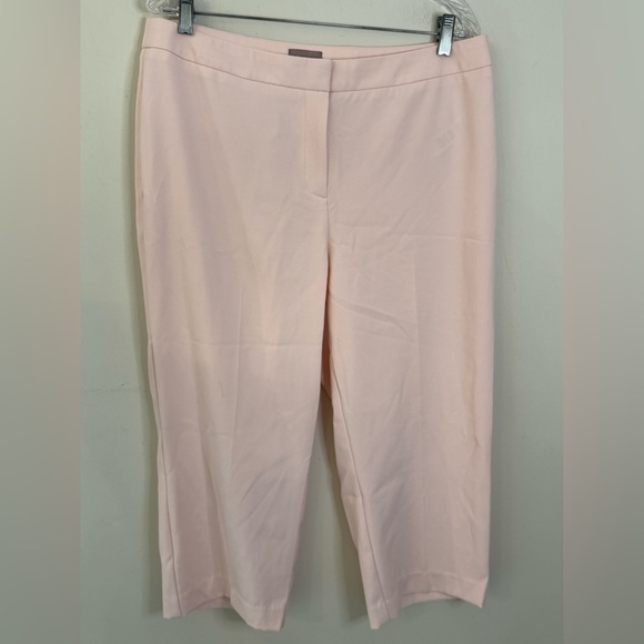 Chicos Elegant light Pink Women's cropped Pants straight leg flat front SZ Med - Picture 1 of 11